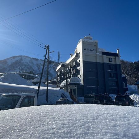 Ishiuchibase Hotel Minamiuonuma Exterior photo
